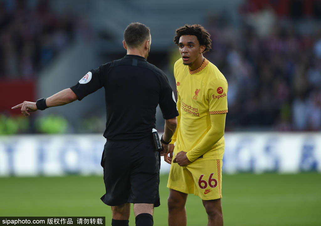 关于集结日体能课后；利物浦防线松动备战全明星赛；更衣室稳定；球探报告显示潜力的信息